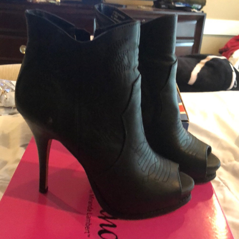 Miranda lambert heeled bootie